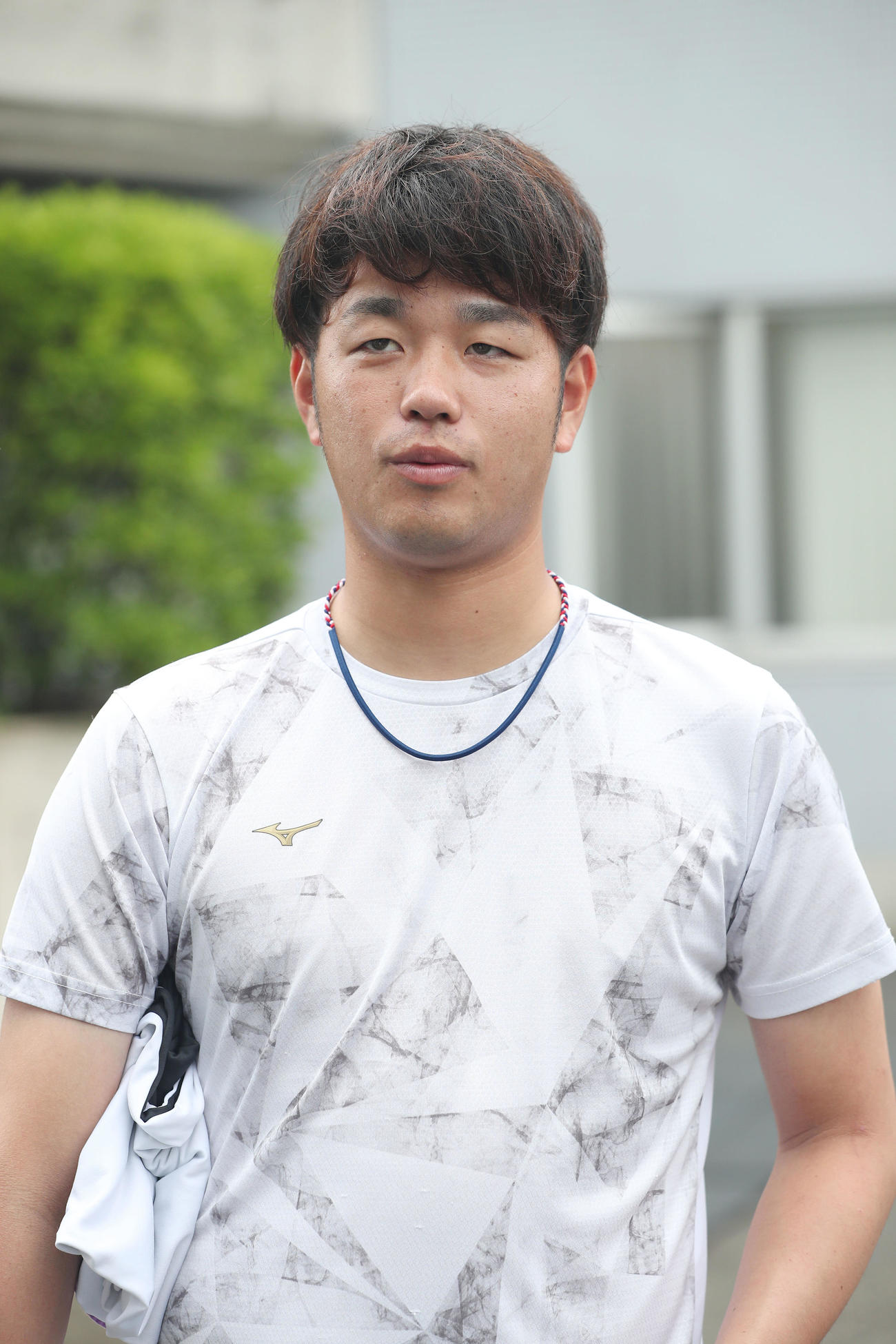 2軍練習試合　阪神対大和高田クラブ　練習を終え取材に応じる高橋（代表撮影）