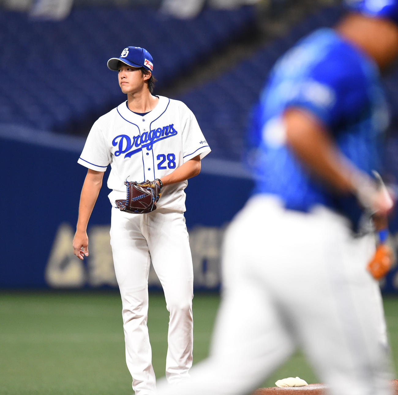 プロ野球練習試合　中日対DeNA　2回表DeNA無死、ホセ・ロペスに左越え本塁打を打たれた中日先発の梅津晃大（撮影・森本幸一）
