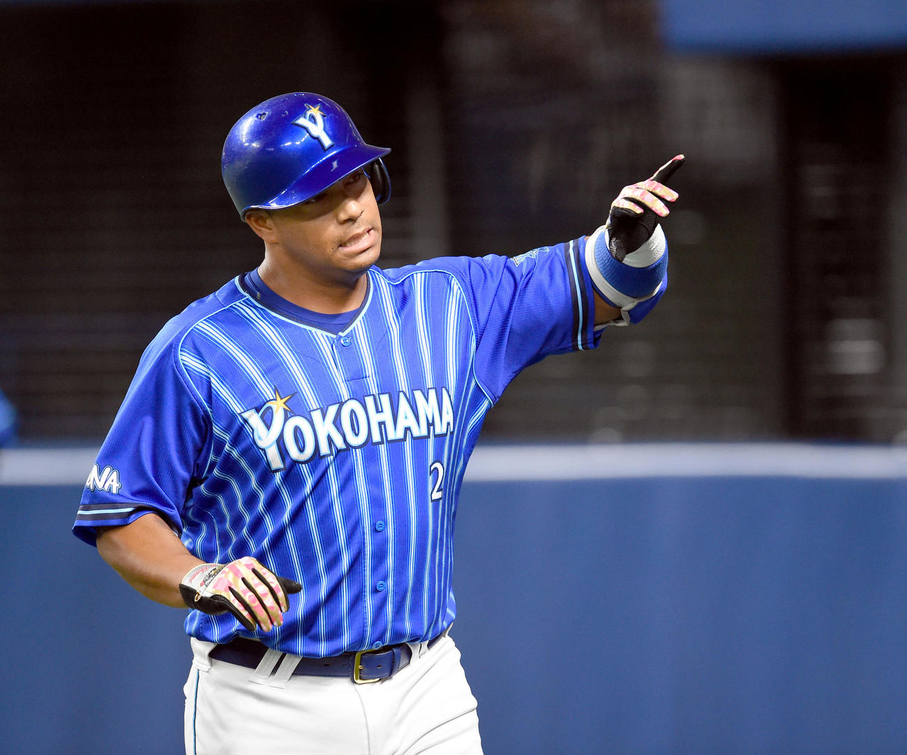 プロ野球練習試合　中日対DeNA　2回表DeNA無死、左越え本塁打を放ったホセ・ロペス（撮影・森本幸一）