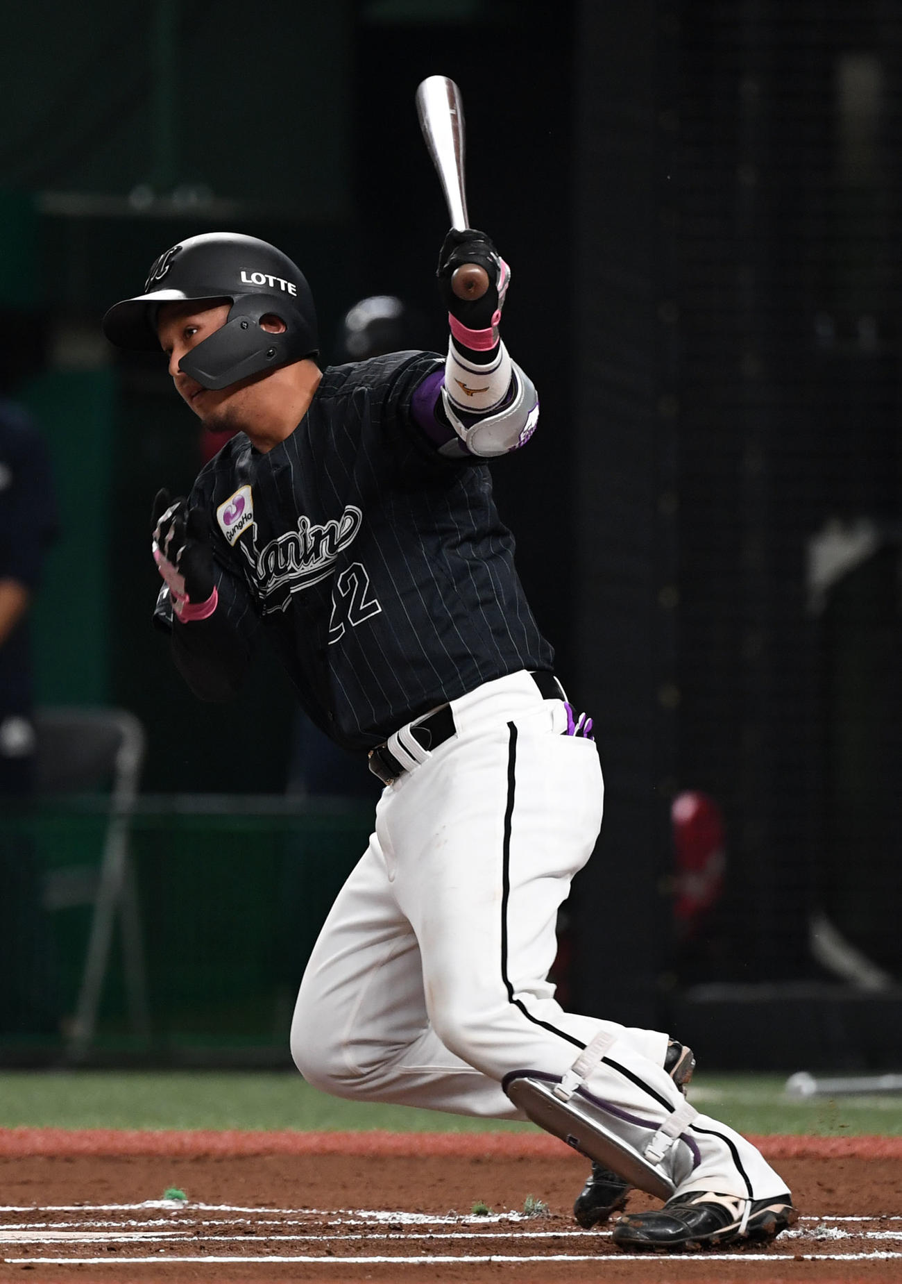西武対ロッテ　6回表ロッテ無死、左前打を放つ田村（撮影・横山健太）