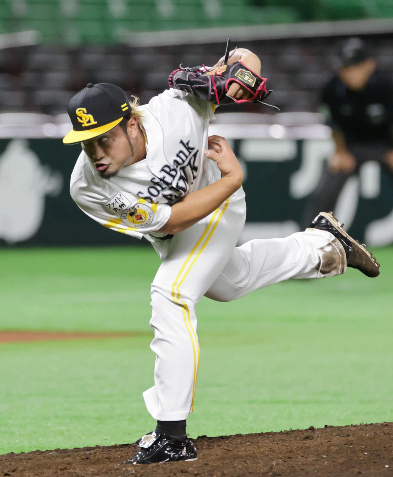 練習試合ソフトバンク対広島　9回表広島、ソフトバンク森（撮影・加藤孝規）