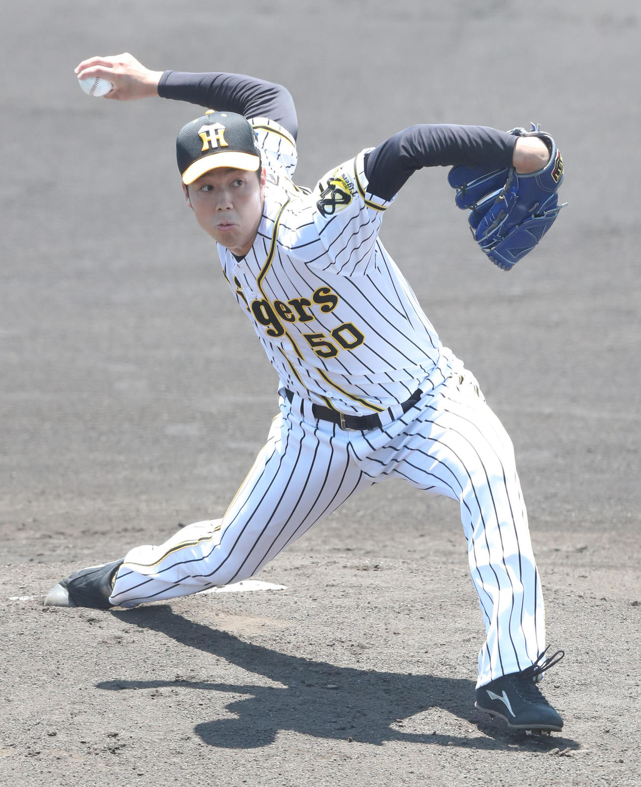 中日との2軍練習試合で先発する阪神青柳