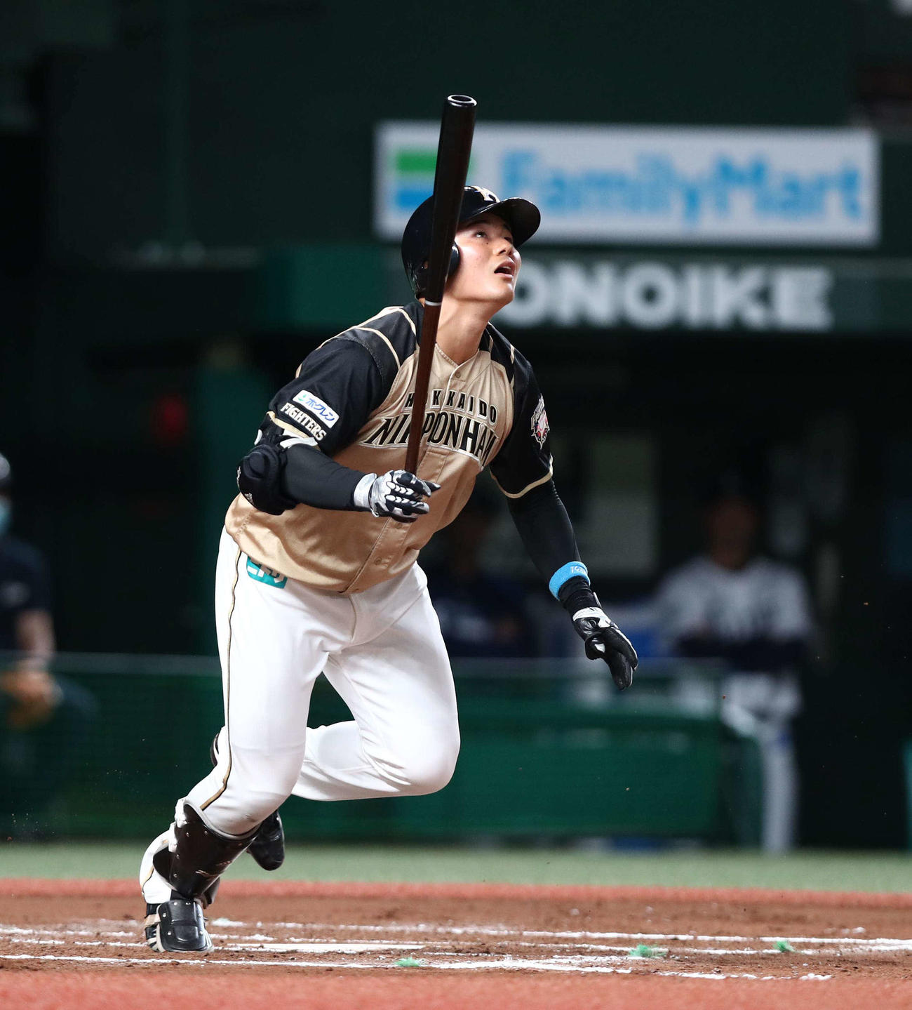西武対日本ハム　7回表日本ハム2死一塁、一ゴロに終わる清宮（撮影・黒川智章）