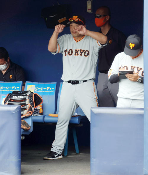 阿部２軍監督は黒星発進 公式戦 感謝しないと プロ野球写真ニュース 日刊スポーツ