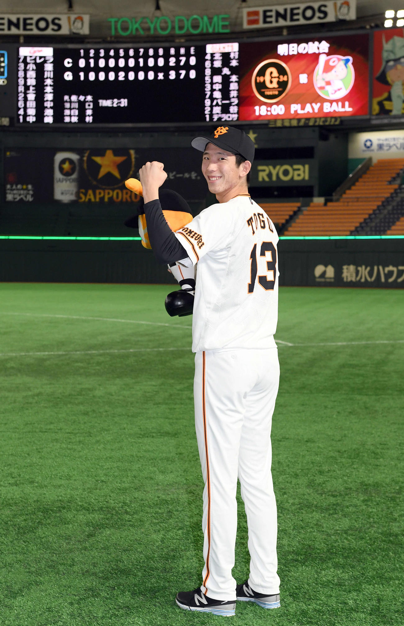 巨人対広島　背番号が13番になって今季初勝利を飾った巨人戸郷（撮影・たえ見朱実）