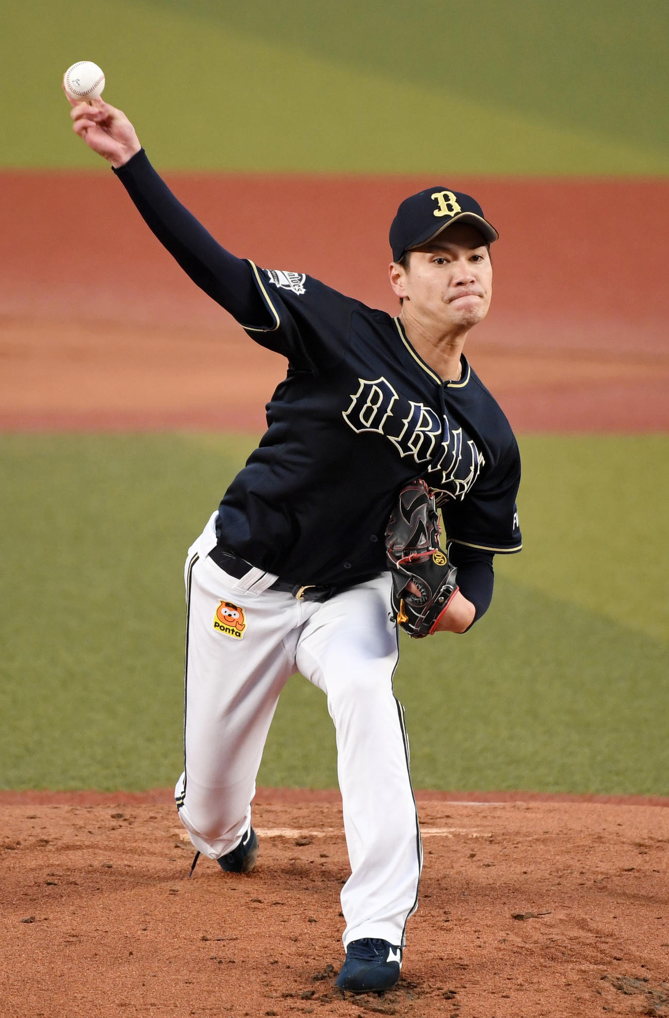 ロッテ対オリックス　力投するオリックス先発のK－鈴木（撮影・横山健太）