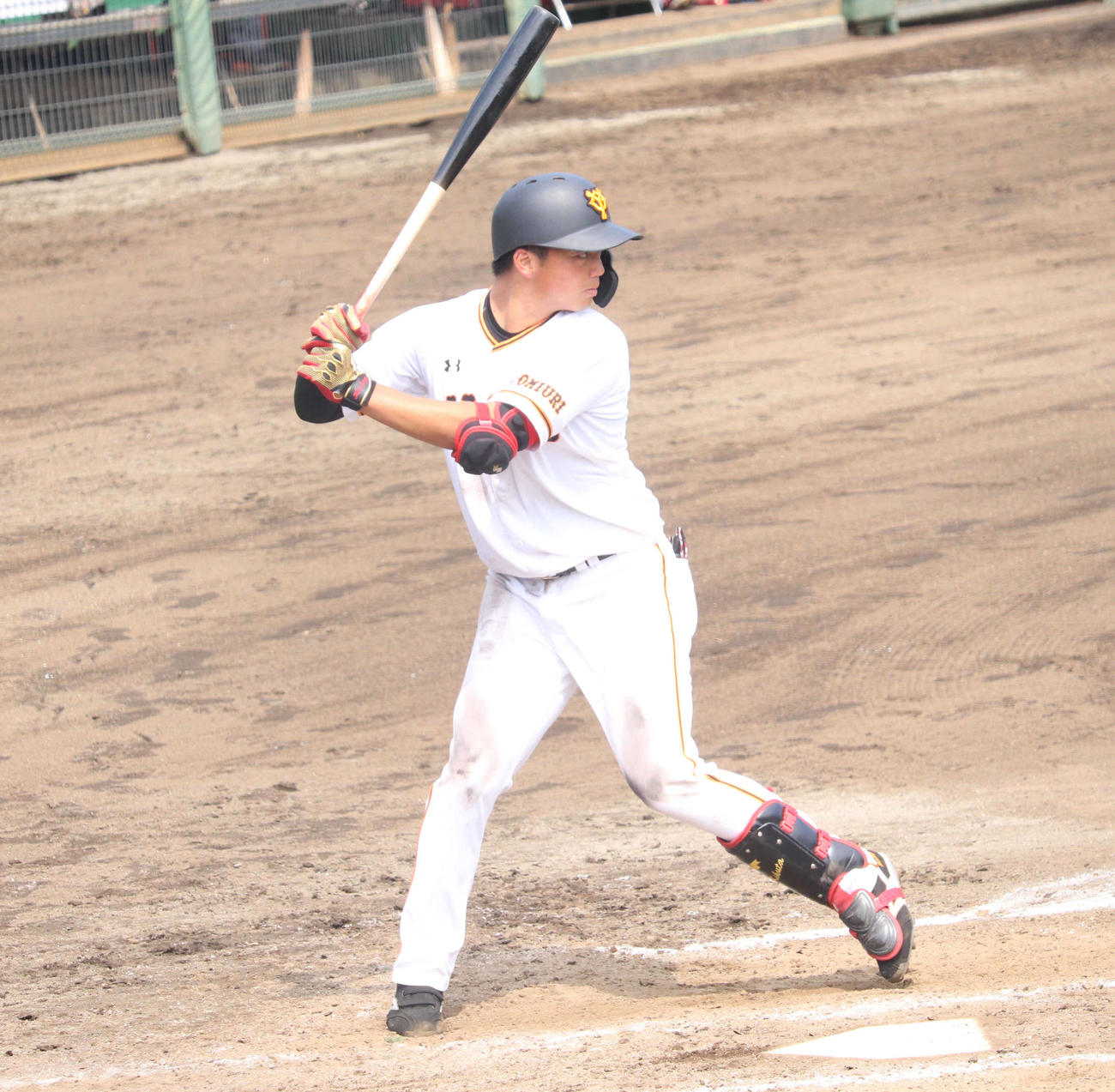 公式戦初安打を放った巨人菊田（撮影・久永壮真）