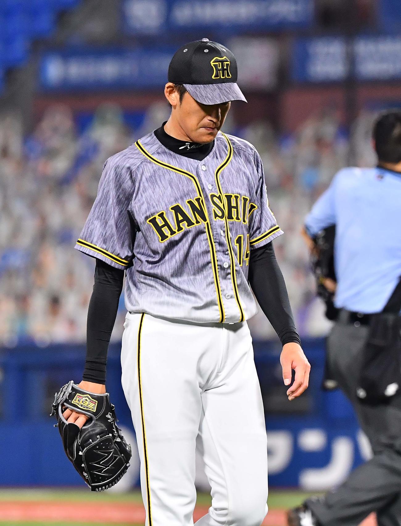 DeNA対阪神　阪神2番手で登板した能見篤史は今季初失点（撮影・上田博志）