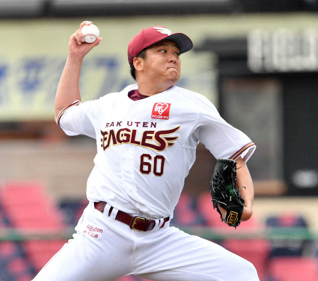 楽天対日本ハム　先発で力投する楽天石橋（撮影・滝沢徹郎）