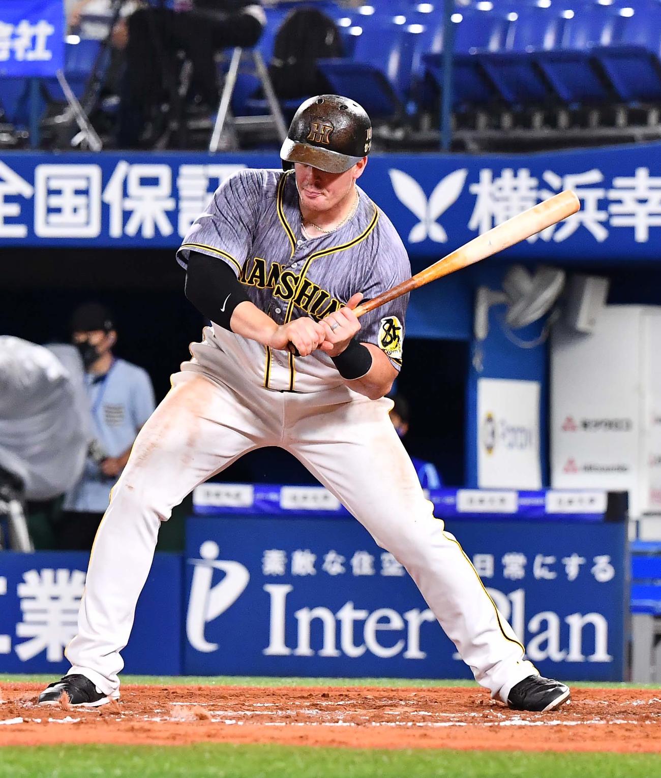 DeNA対阪神　7回表阪神無死、見逃し三振に倒れるボーア（撮影・上田博志）