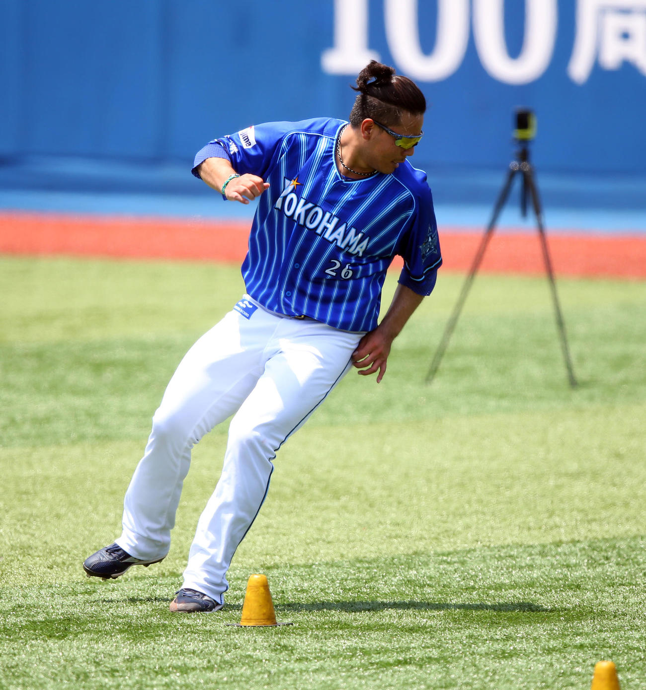 瞬発系トレーニングを消化するDeNA浜口（撮影・大野祥一）