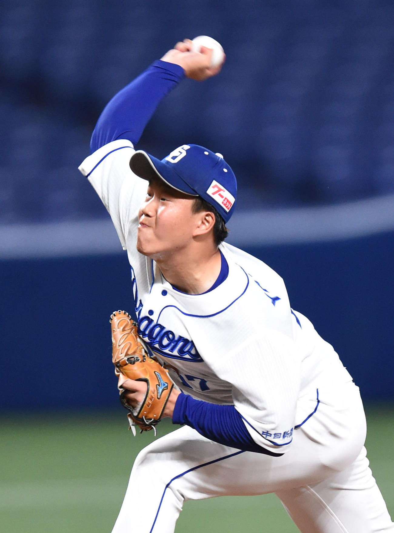 プロ野球中日対阪神　5回表、力投する中日先発の柳裕也（撮影・森本幸一）＝2020年6月30日、ナゴヤドーム