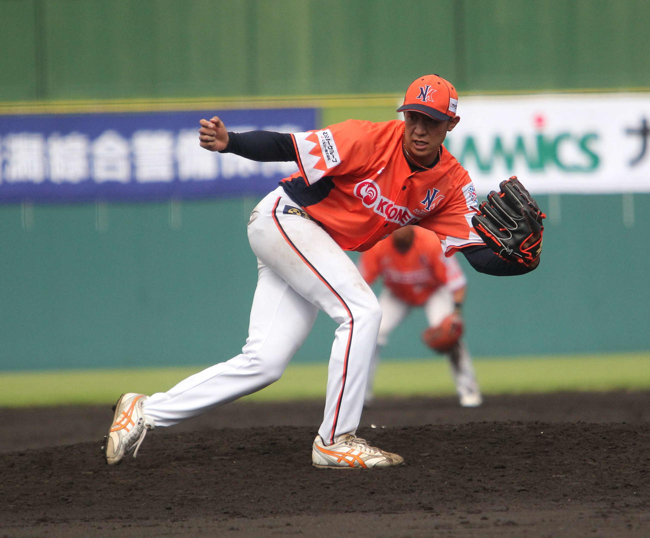 福島対新潟　8回を4安打無失点に抑え、BCリーグ初勝利を挙げた金子