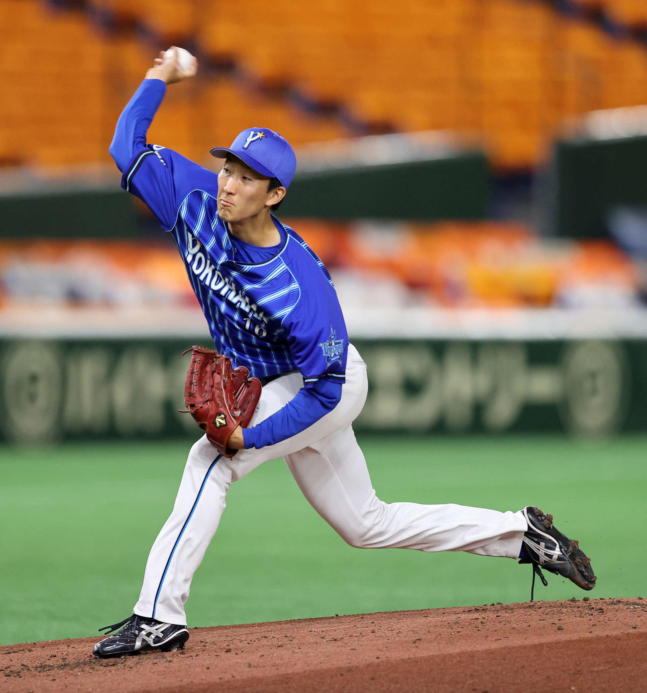 巨人対DeNA　先発し力投するDeNA大貫（撮影・鈴木正人）