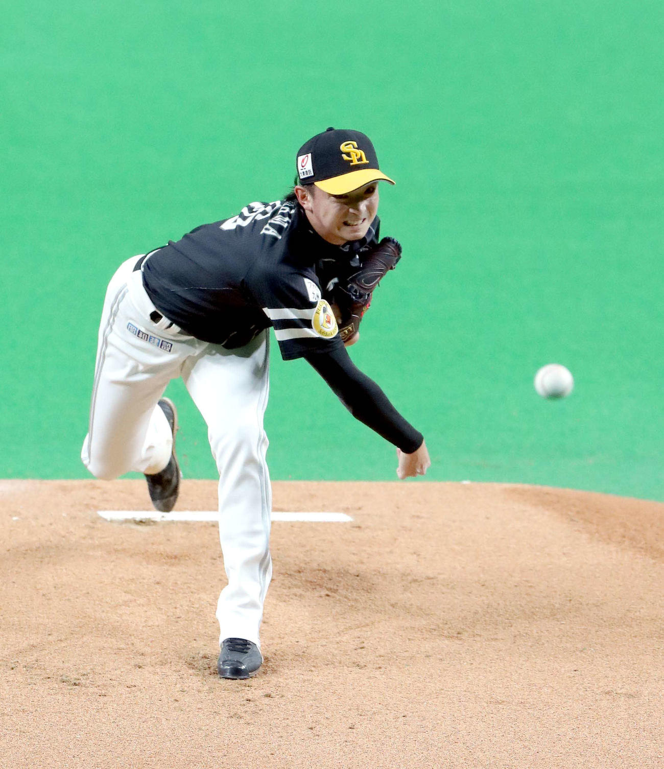 日本ハム対ソフトバンク　ソフトバンク先発の東浜（撮影・佐藤翔太）