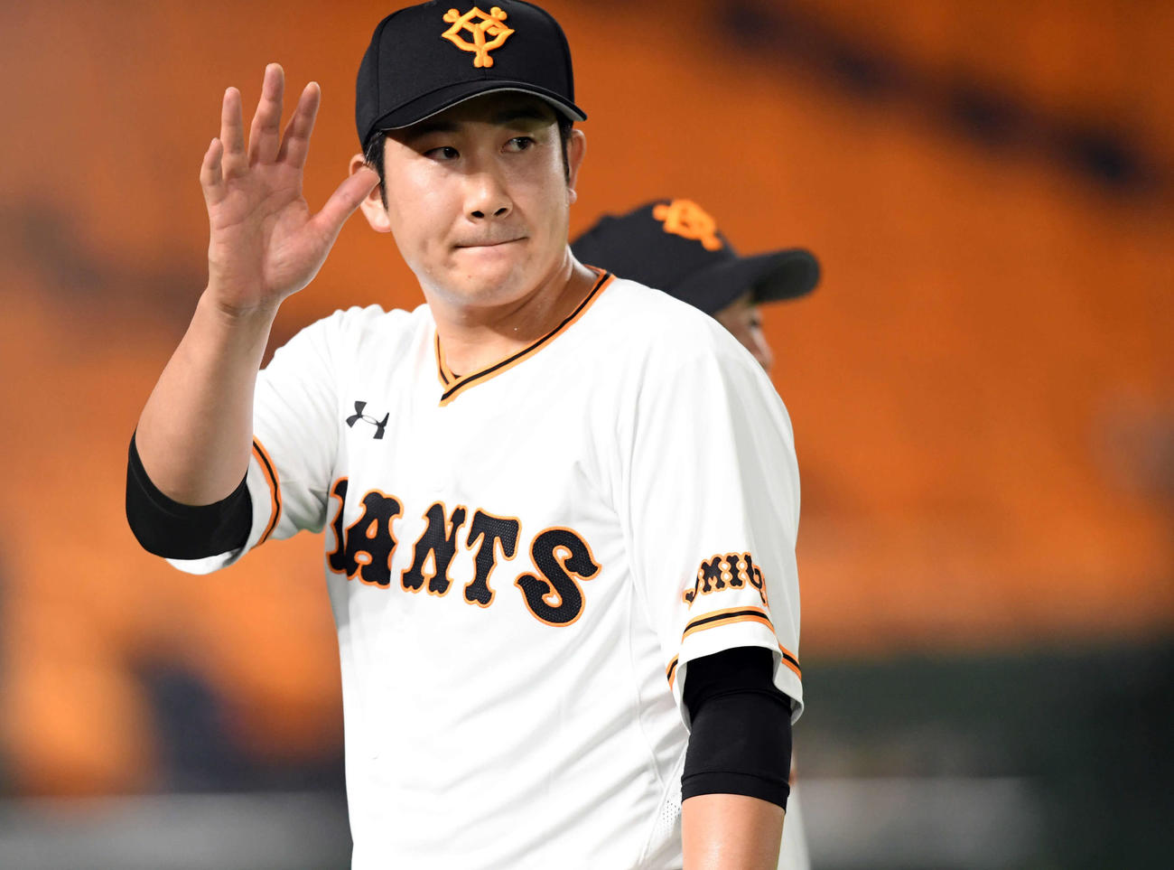 巨人対中日　初回を無失点に抑えた巨人の先発菅野（撮影・たえ見朱実）