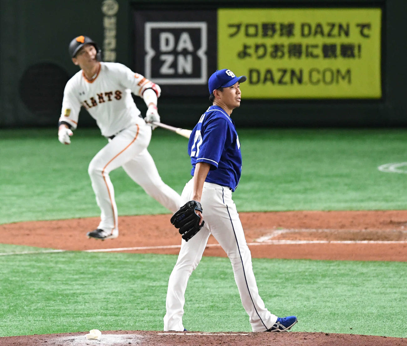 巨人対中日　6回裏巨人1死、大野雄は坂本に左越えソロ本塁打を許す（撮影・山崎安昭）