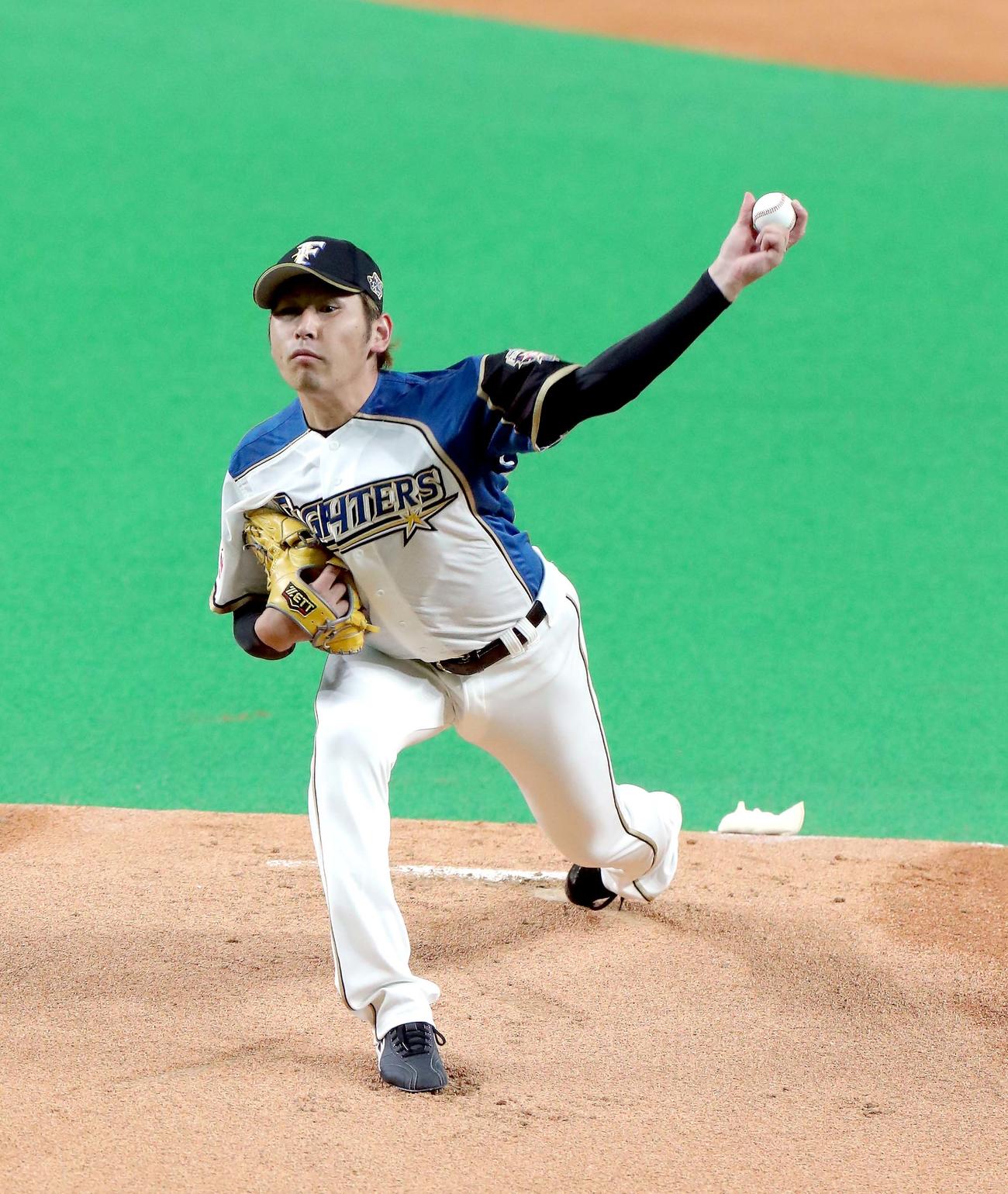 日本ハム対ソフトバンク　日本ハム先発の加藤（撮影・佐藤翔太）