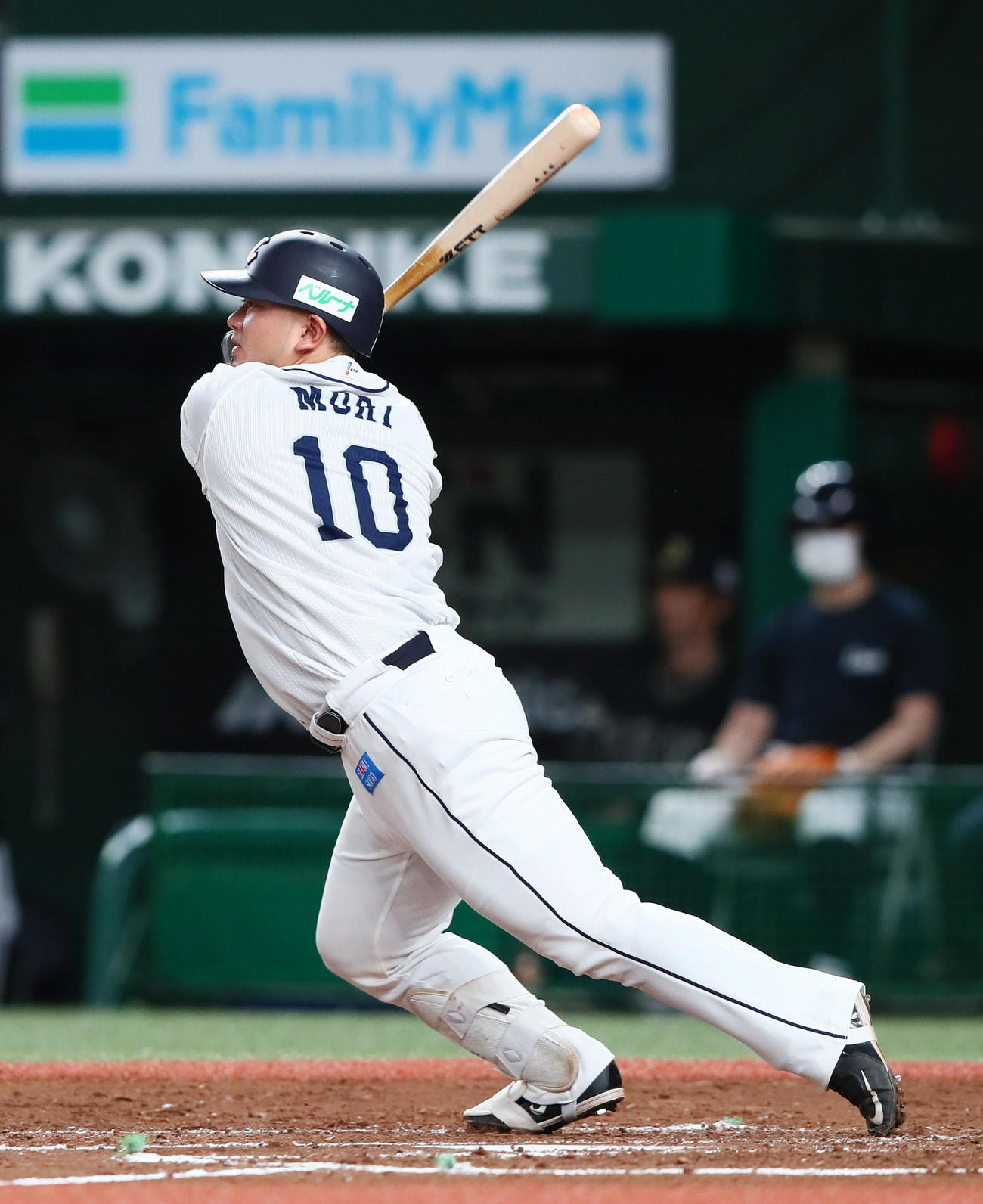 西武対オリックス　4回裏西武1死一、二塁、森は右前適時打を放つ（撮影・足立雅史）