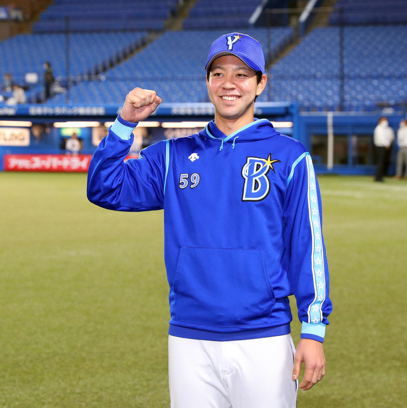 ヤクルト対DeNA　8奪三振で7回無失点の好投を見せたDeNA平良（撮影・大野祥一）