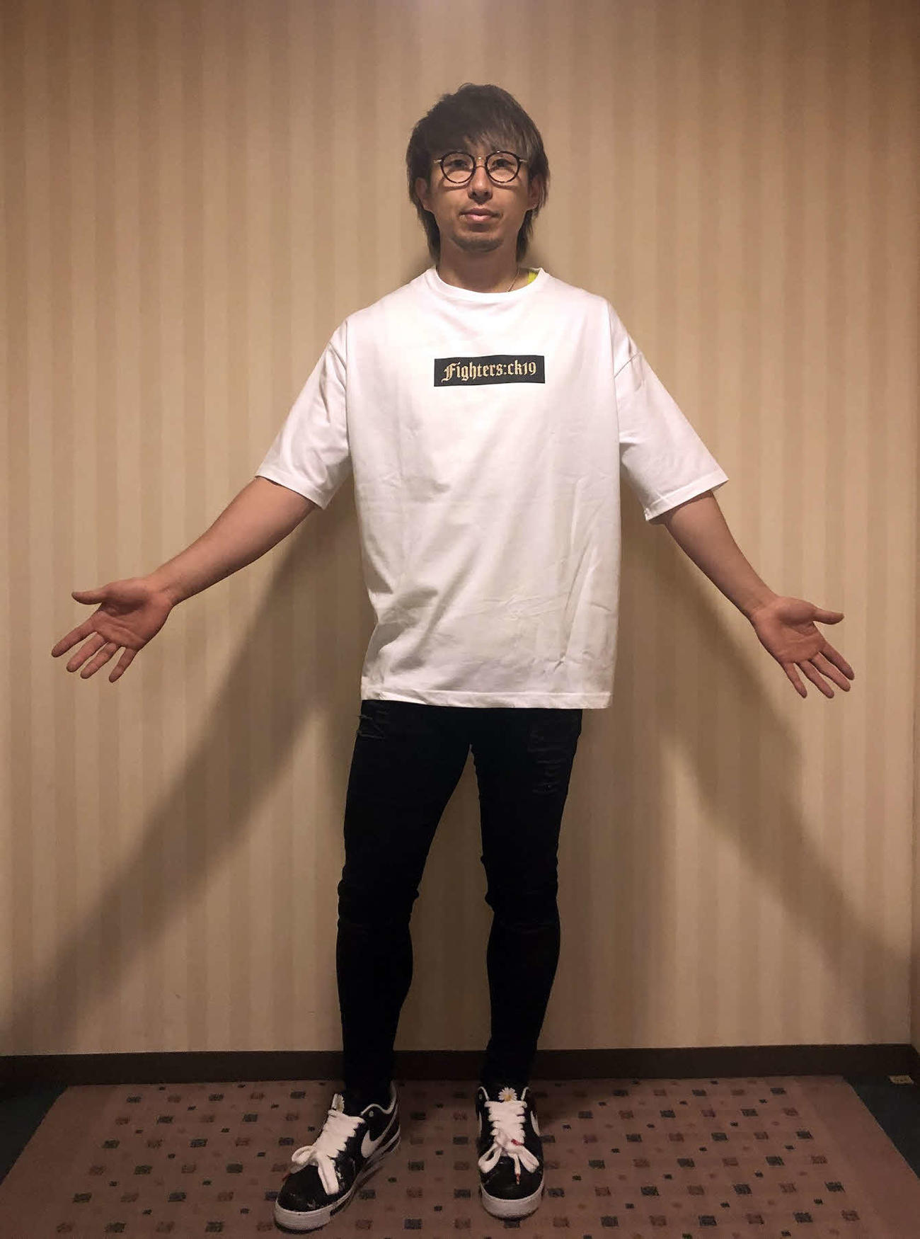 選手プロデュースTシャツをデザインした日本ハム金子（球団提供）