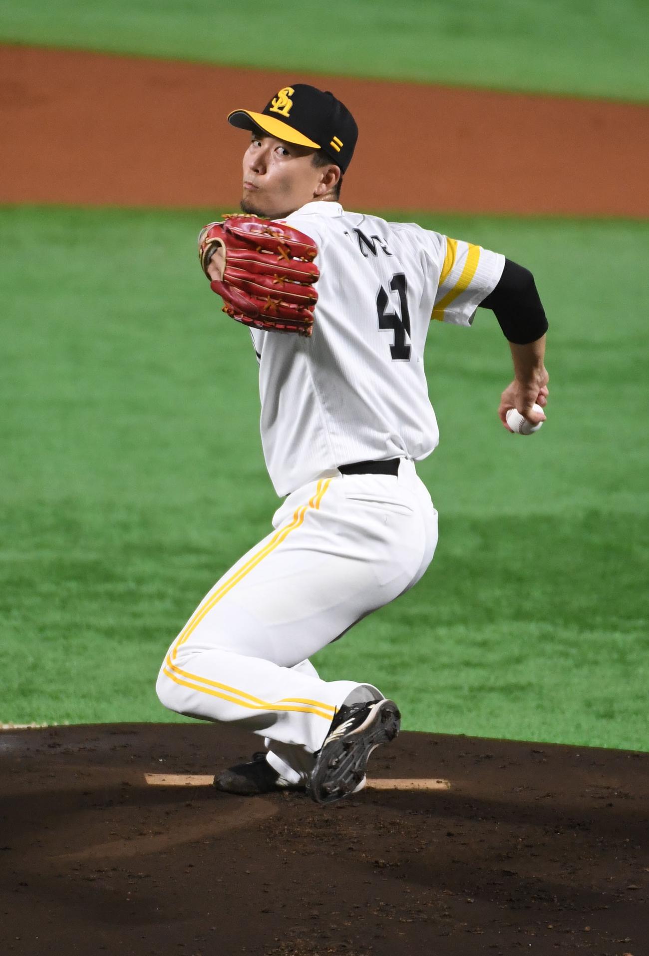 ソフトバンク対楽天　先発の千賀滉大（撮影・今浪浩三）