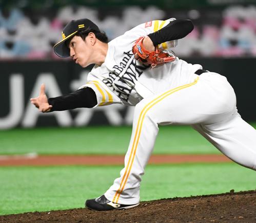 ソフトバンク対楽天　6回から2イニングを無失点に抑えた高橋礼（撮影・今浪浩三）