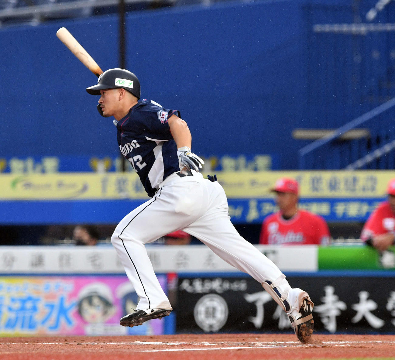 ロッテ対西武　3回表西武無死、川越は右中間へ三塁打を放つ（撮影・滝沢徹郎）
