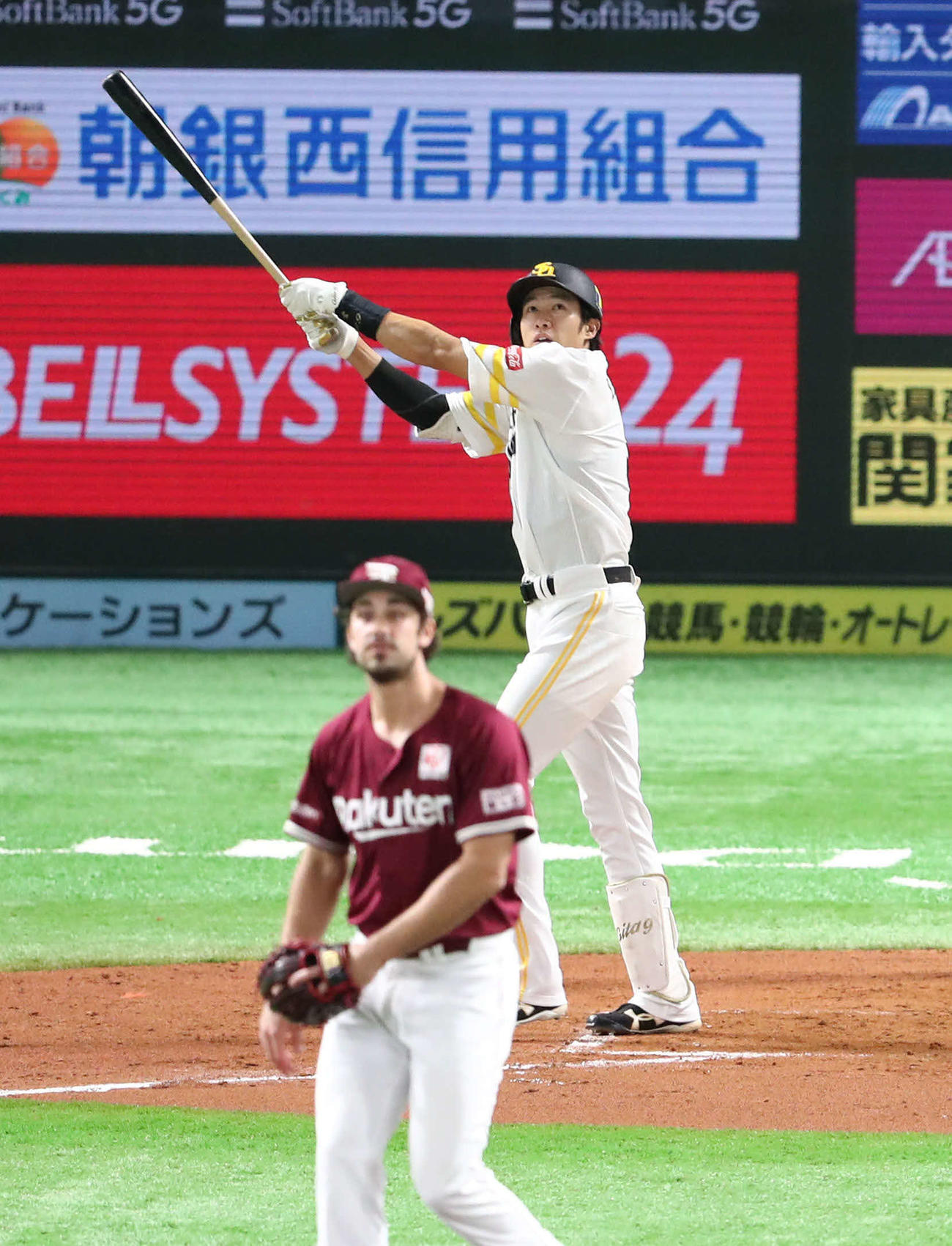 ソフトバンク対楽天　7回裏ソフトバンク無死、柳田悠岐は中越え本塁打を放つ（撮影・梅根麻紀）