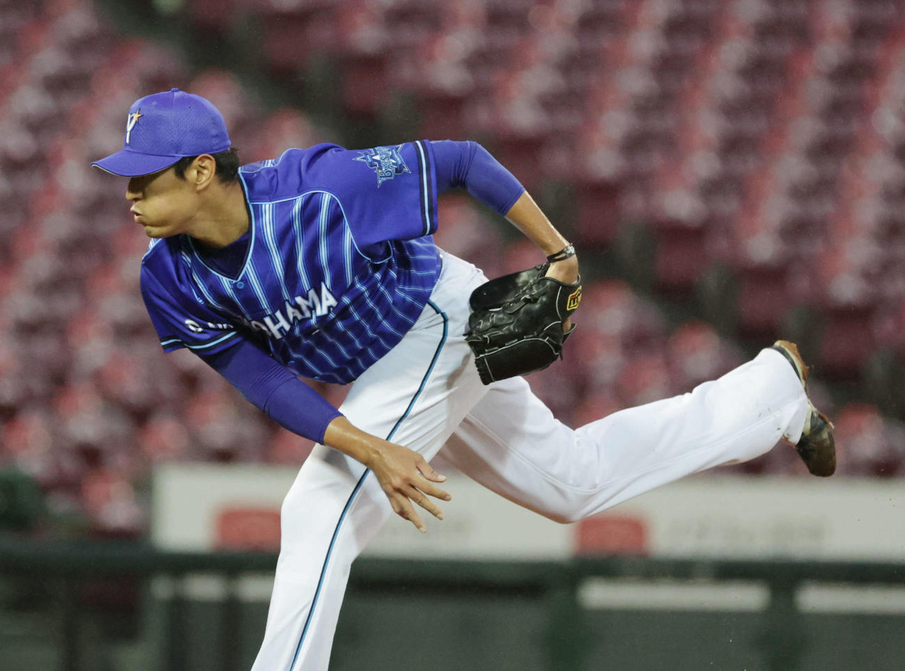 DeNA先発の井納（撮影・加藤孝規）