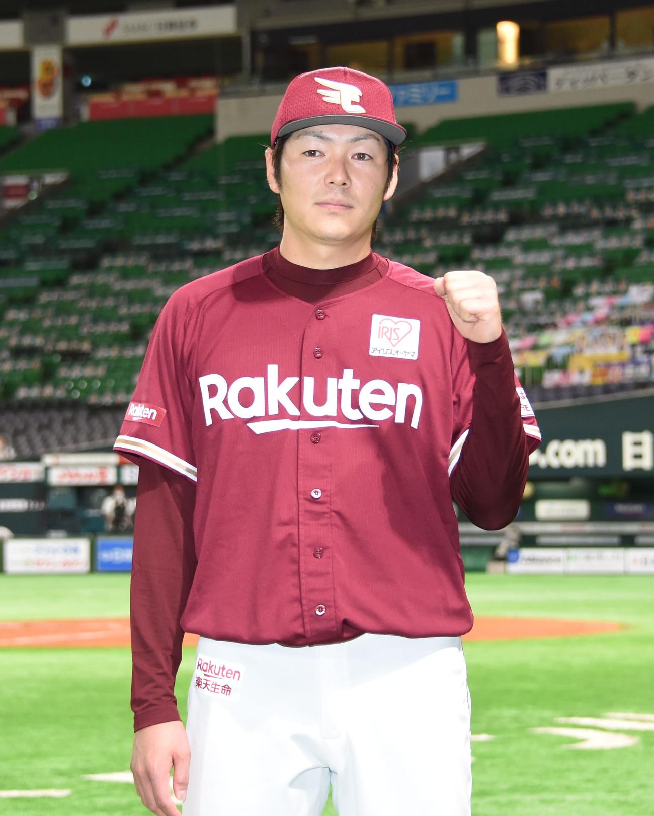今季初勝利を挙げた塩見貴洋（撮影・今浪浩三）