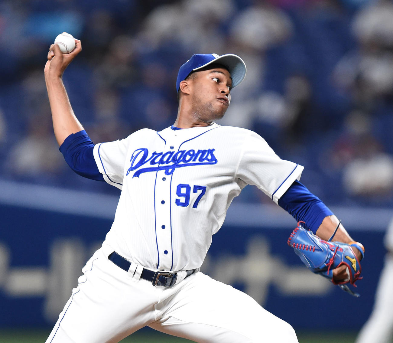 中日対広島　10回表、中日4番手で登板するライデル・マルティネス（撮影・森本幸一）
