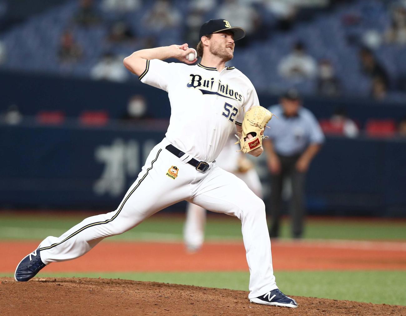 オリックス対日本ハム　8回に登板のヒギンス（撮影・黒川智章）