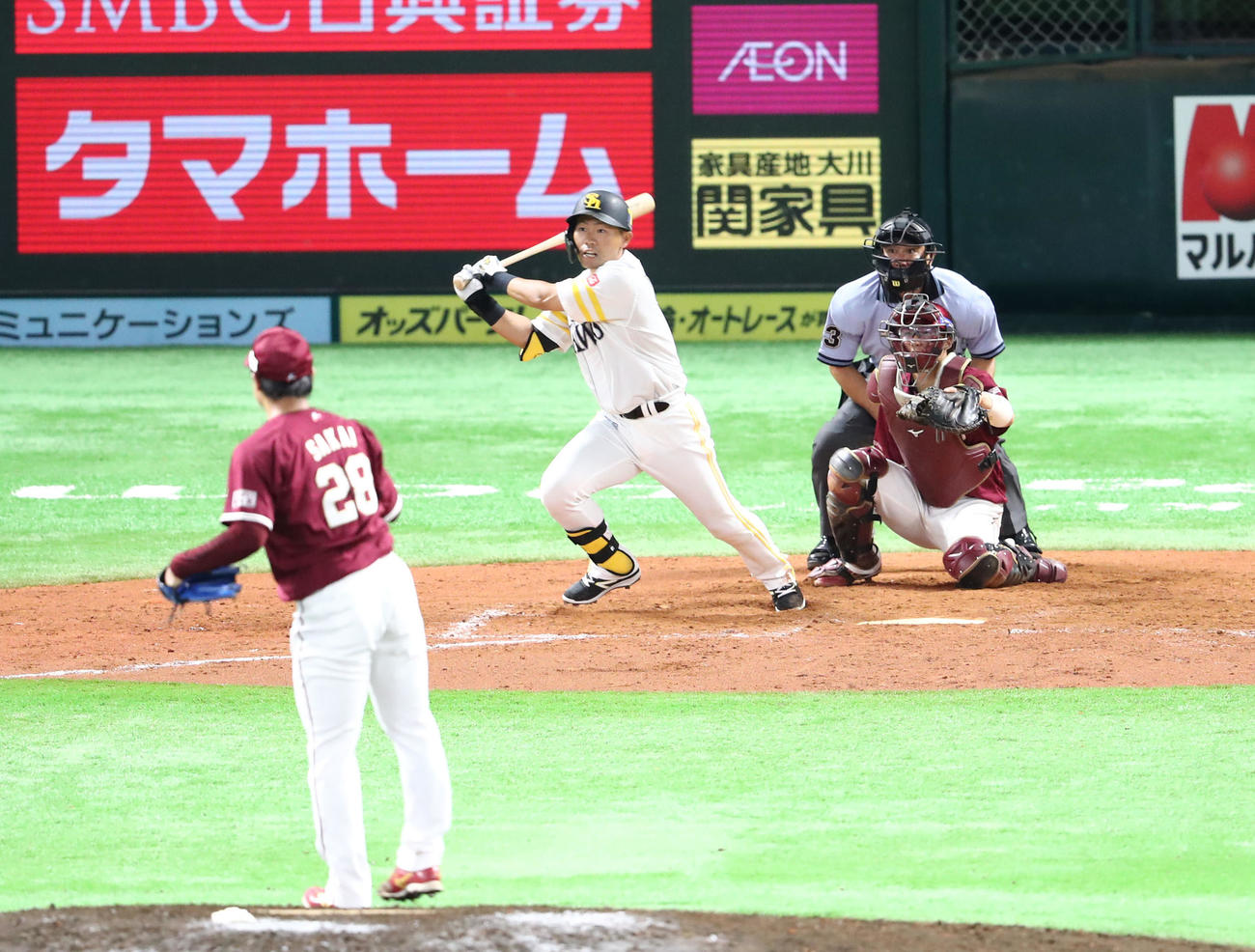 中村晃は右前に2点適時打を放つ（撮影・梅根麻紀）
