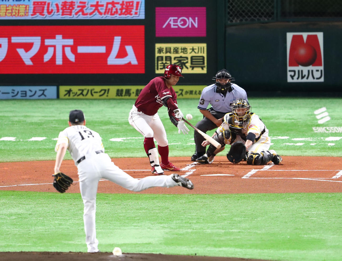 三塁打を放つ茂木（撮影・梅根麻紀）