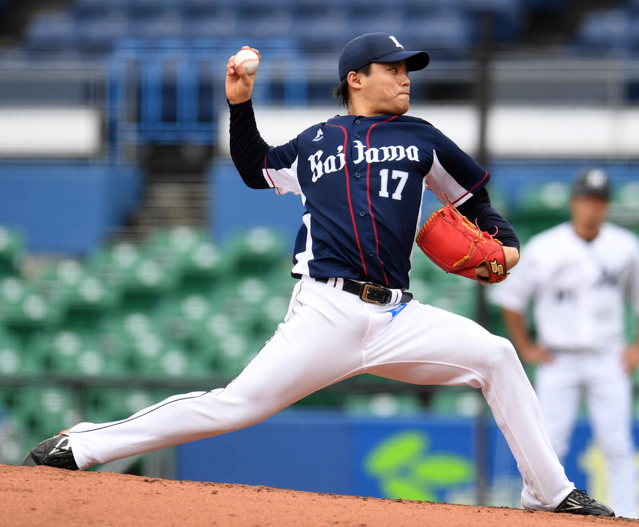 ロッテ対西武　力投する西武先発の松本（撮影・横山健太）
