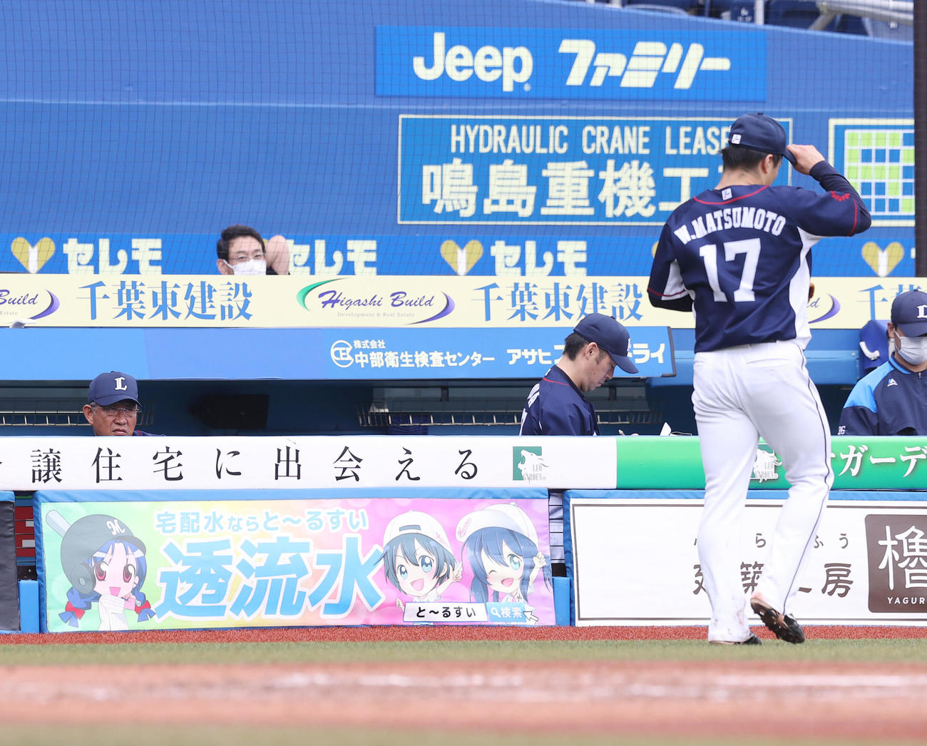 ロッテ対西武　3回表西武2死一、二塁、右前適時打を放つ森（撮影・垰建太）
