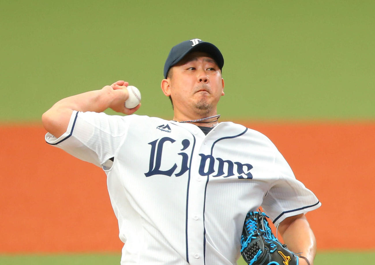 6月7日、中日との練習試合で登板する西武松坂