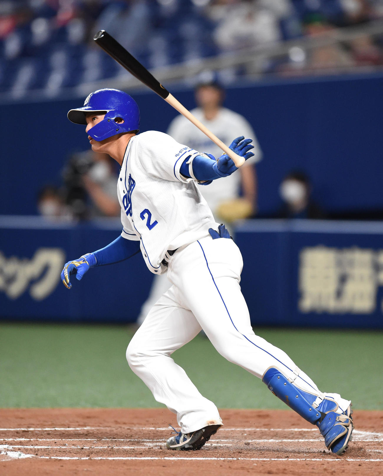 中日対広島　2回裏中日1死、左二塁打を放った石川昂（撮影・森本幸一）