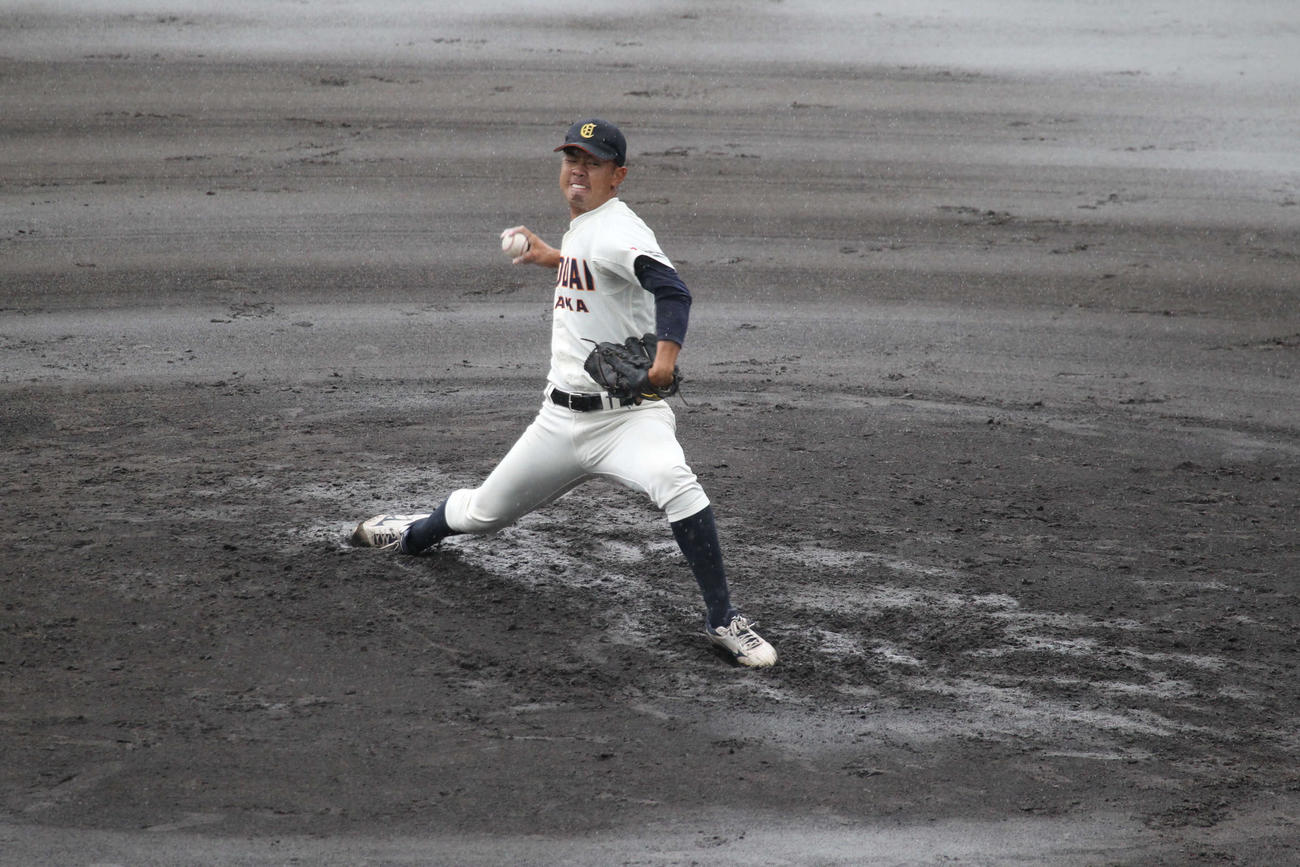 神院大戦に先発し5回無失点だった大商大・吉川（撮影・佐藤妙月）