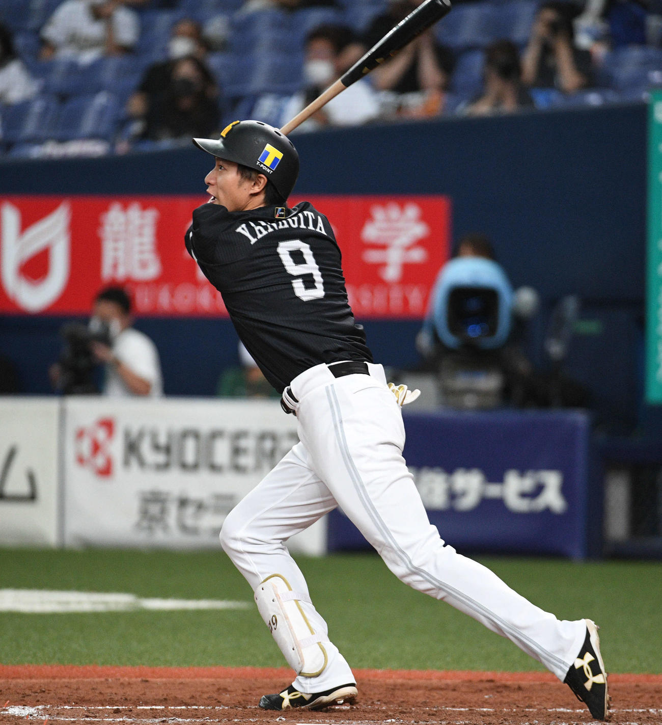 オリックス対ソフトバンク　4回表ソフトバンク2死三塁、柳田悠岐は適時三塁打を放つ（撮影・渦原淳）