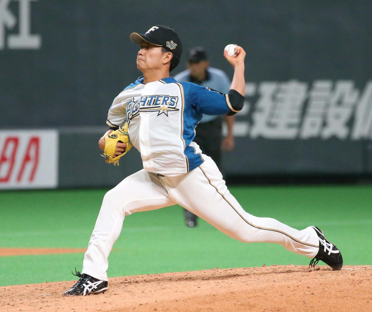 日本ハム対ロッテ　9回に登板の福田（撮影・黒川智章）