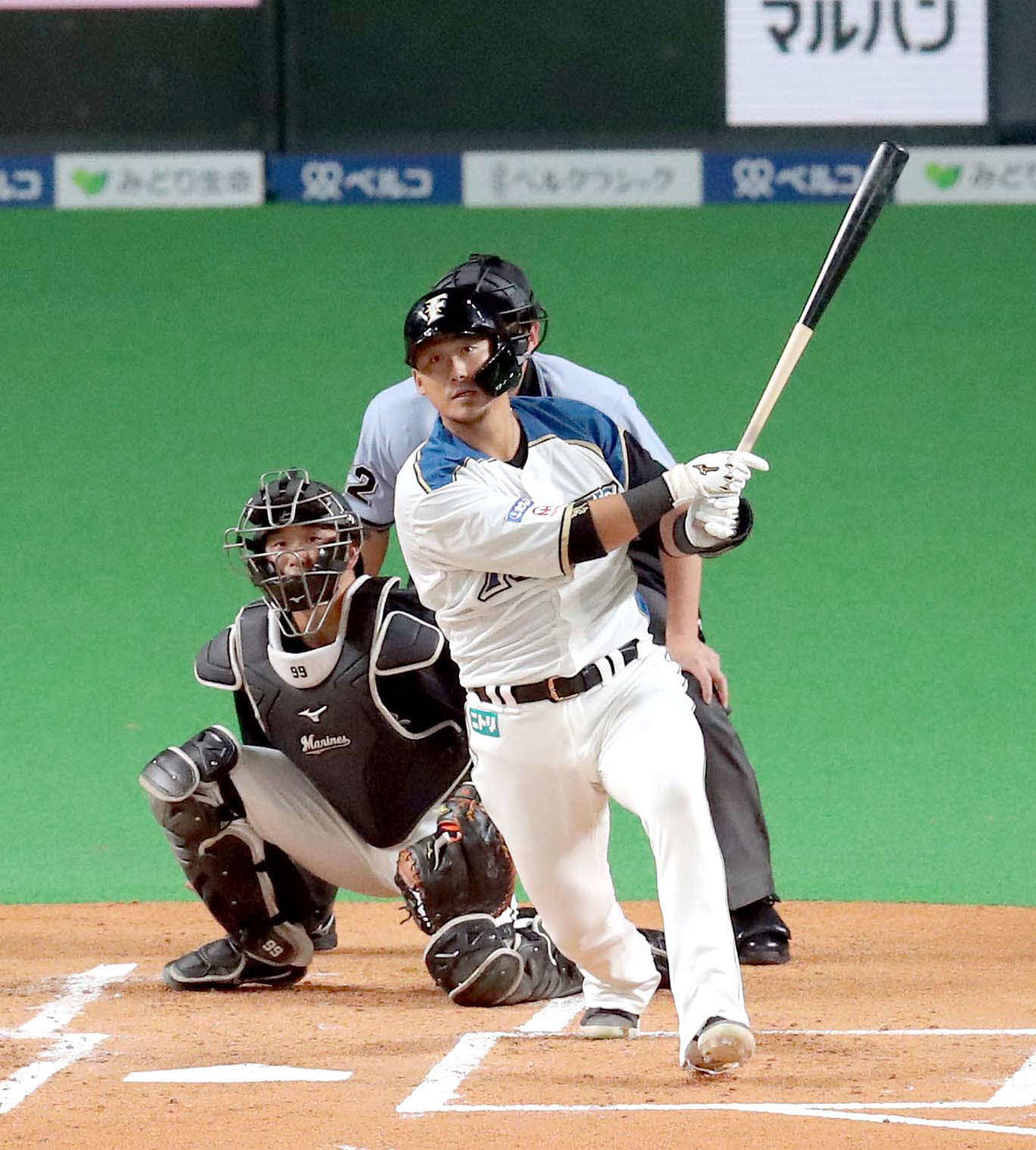 日本ハム対ロッテ　1回裏日本ハム1死二、三塁、中田は先制となる中前適時打を放つ（撮影・佐藤翔太）