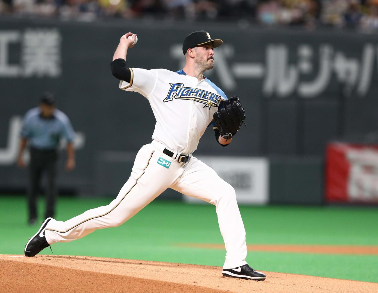 日本ハム対ロッテ　日本ハム先発のバーヘイゲン（撮影・黒川智章）
