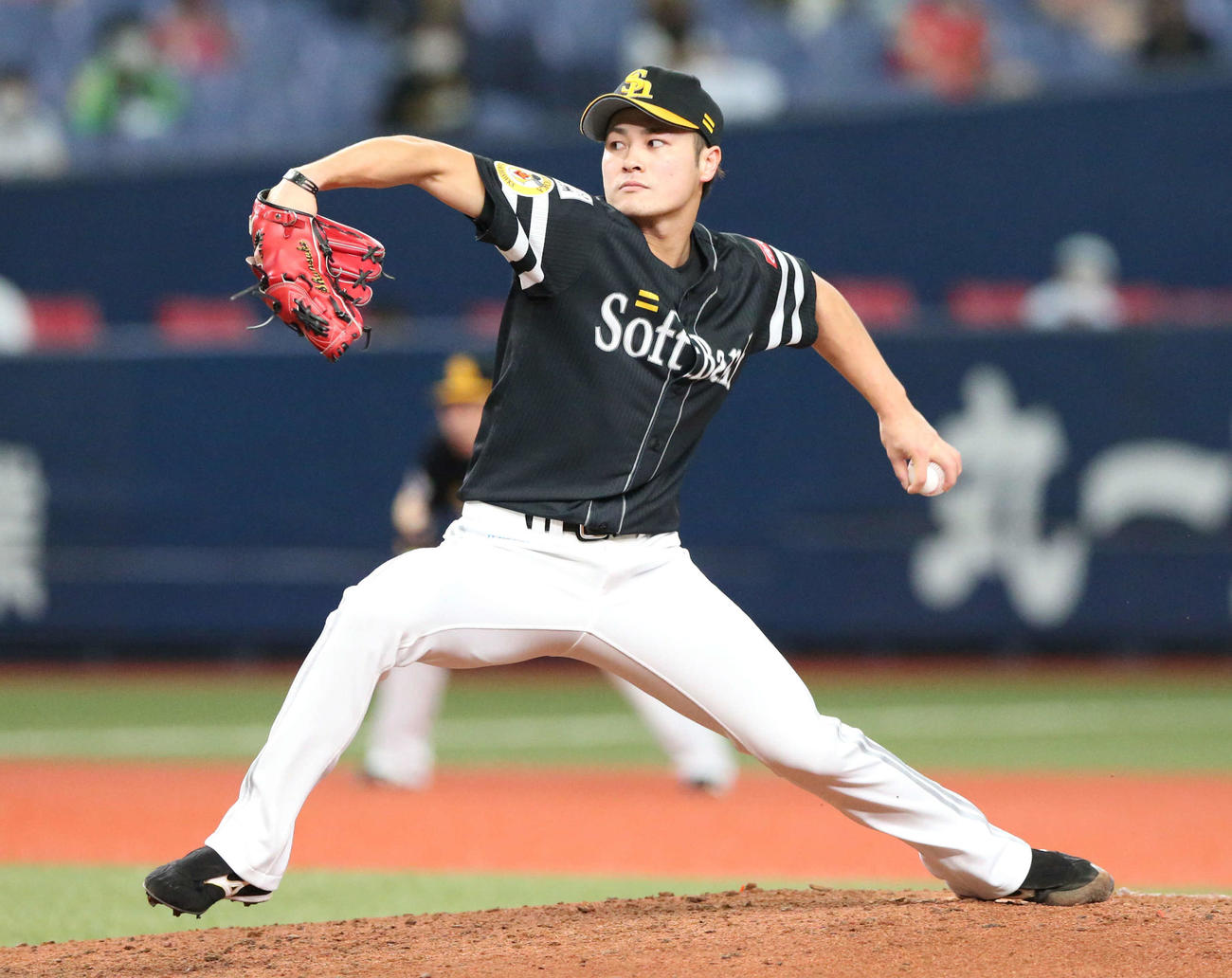 オリックス対ソフトバンク　ソフトバンク2番手で登板した笠谷（撮影・上山淳一）