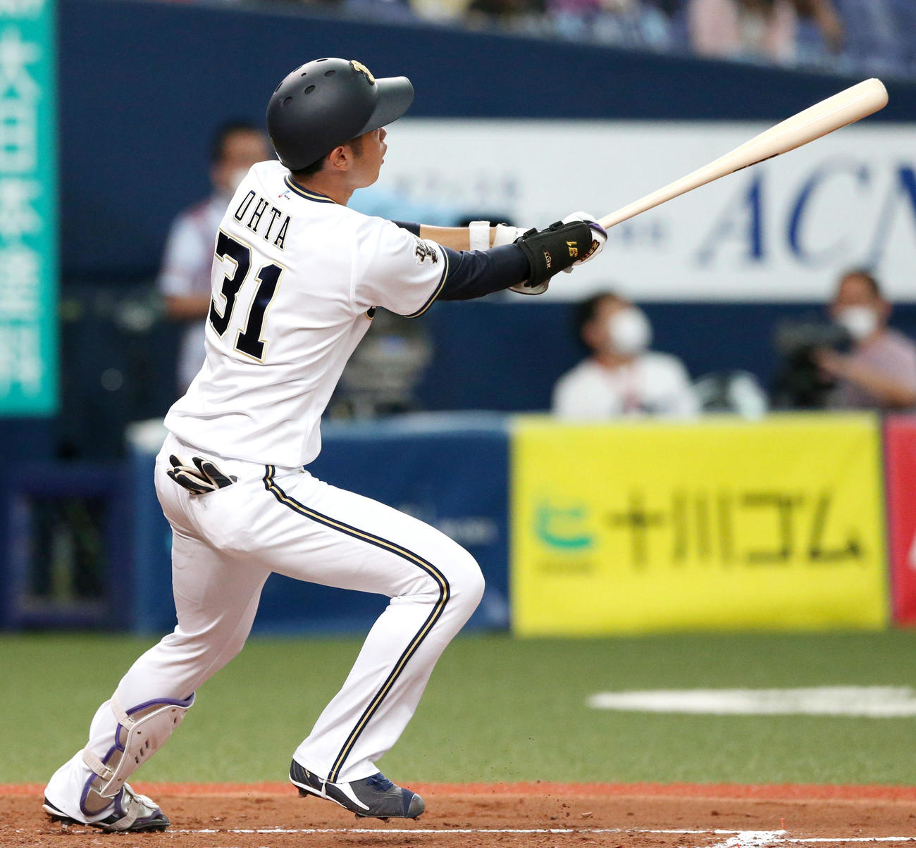 オリックス対ソフトバンク　3回裏オリックス無死、太田は同点の左越え本塁打を放つ（撮影・上山淳一）
