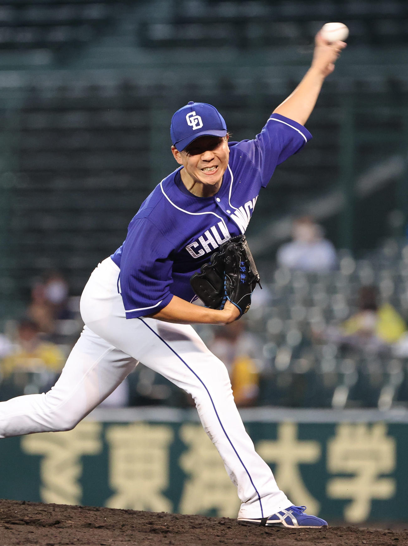 阪神対中日　力投する大野雄大（撮影・清水貴仁）