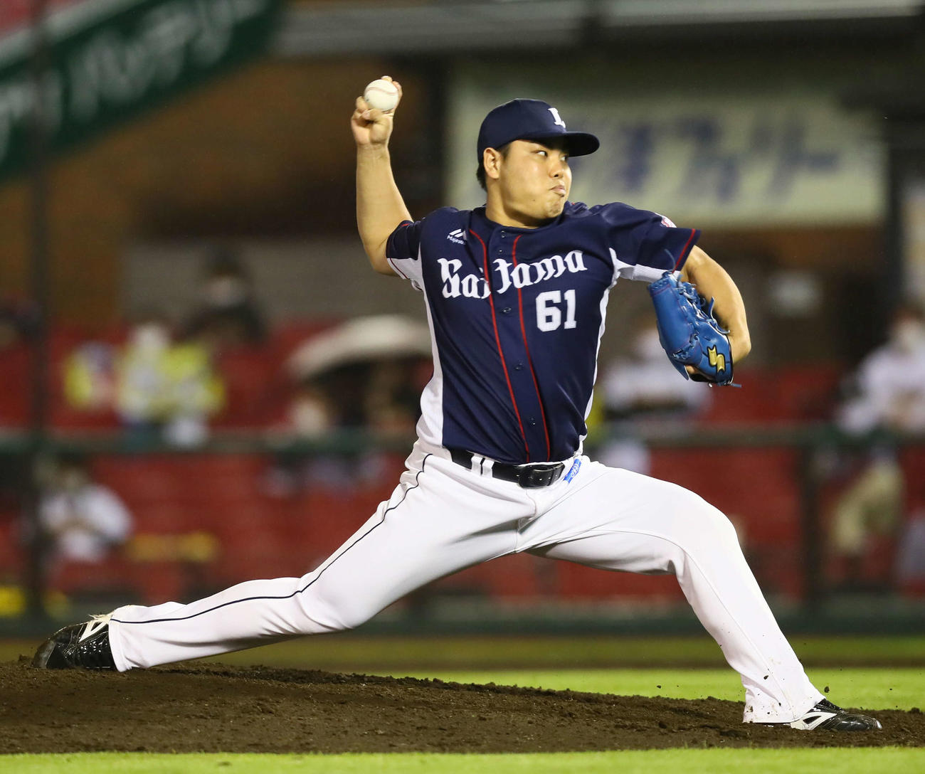 楽天対西武　7回から西武2番手で登板した平良（撮影・足立雅史）