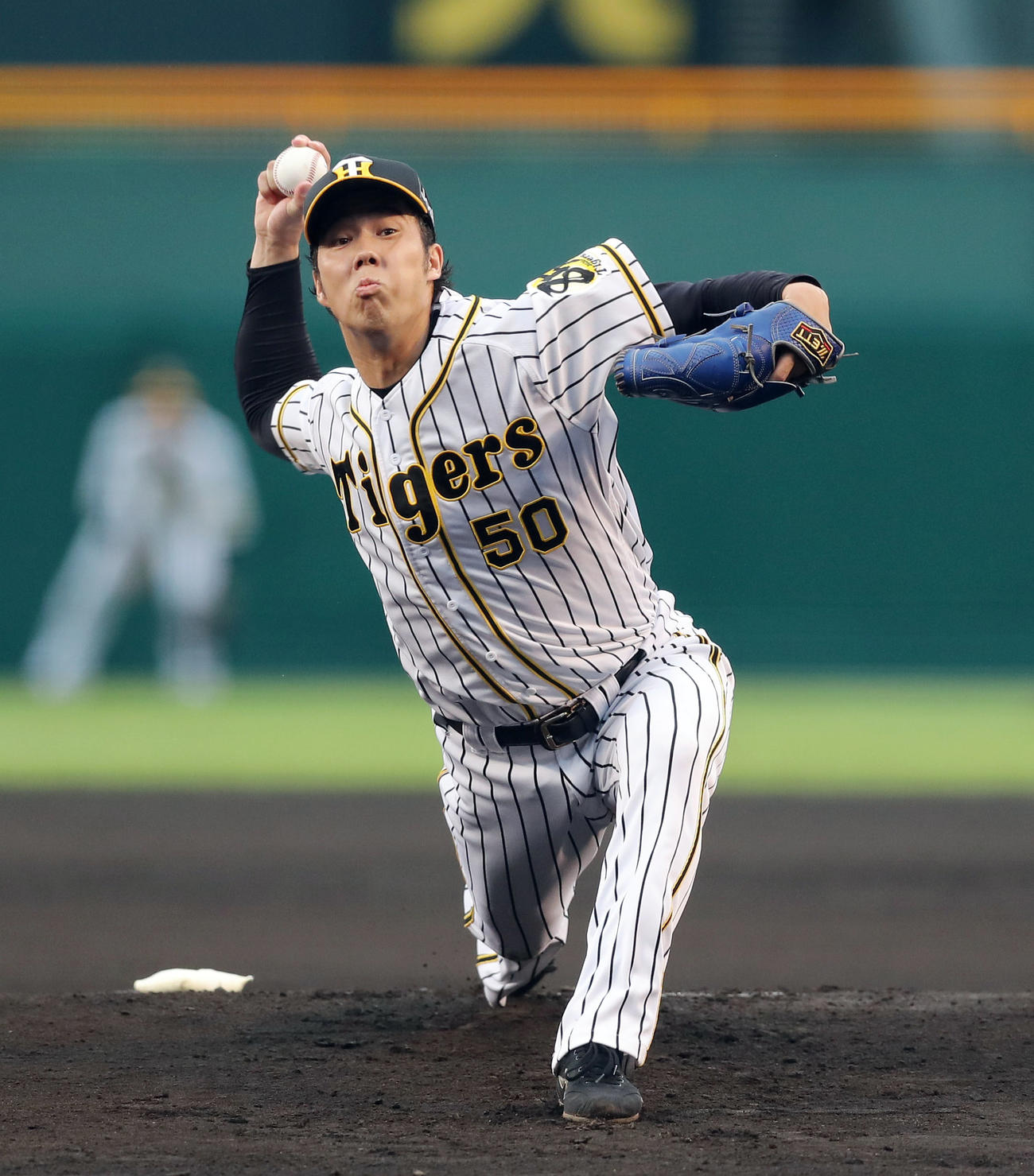 阪神対中日　阪神先発の青柳（撮影・前田充）