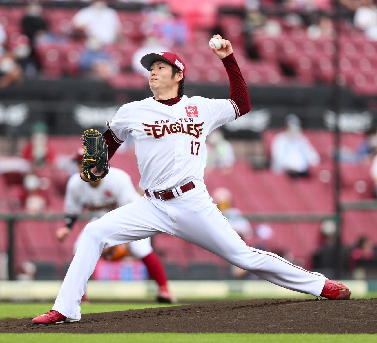 楽天対西武　楽天先発の塩見（撮影・足立雅史）